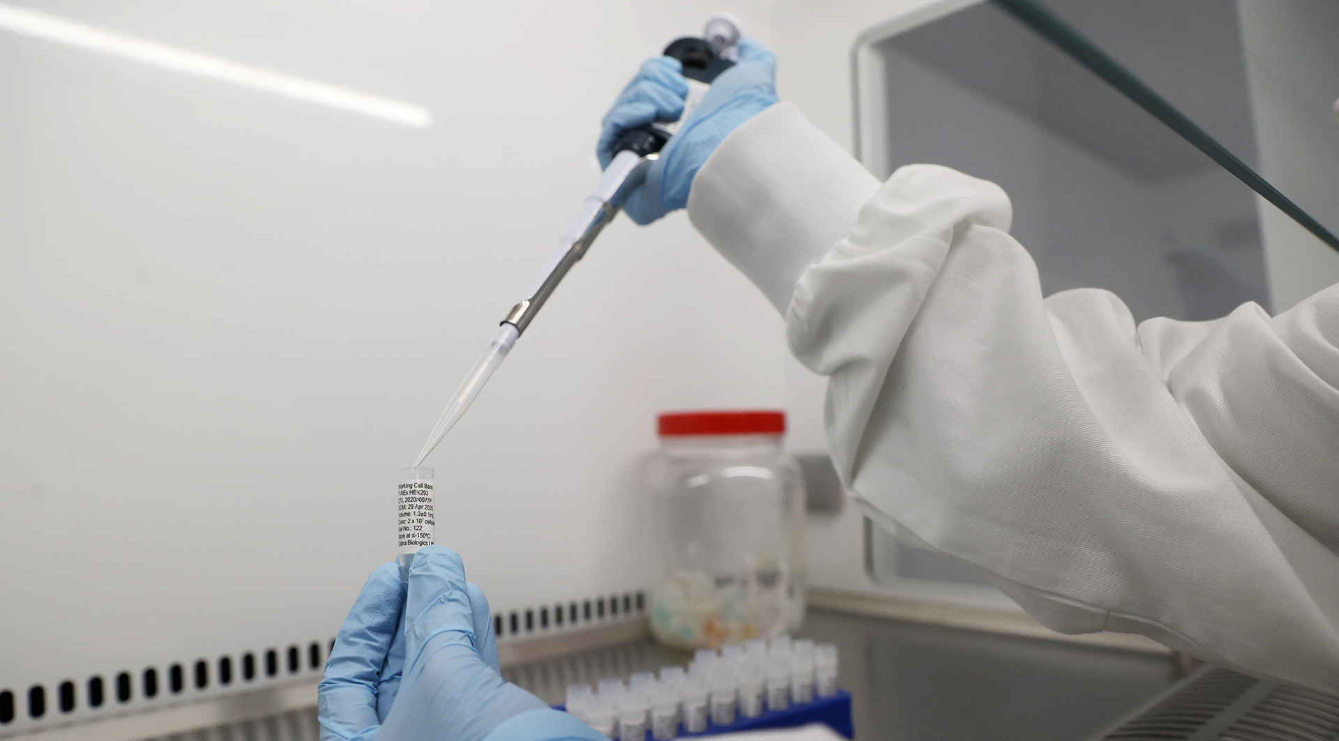 Avrupa’da Kovid-19 aşısına bu yıl izin çıkması umuluyor