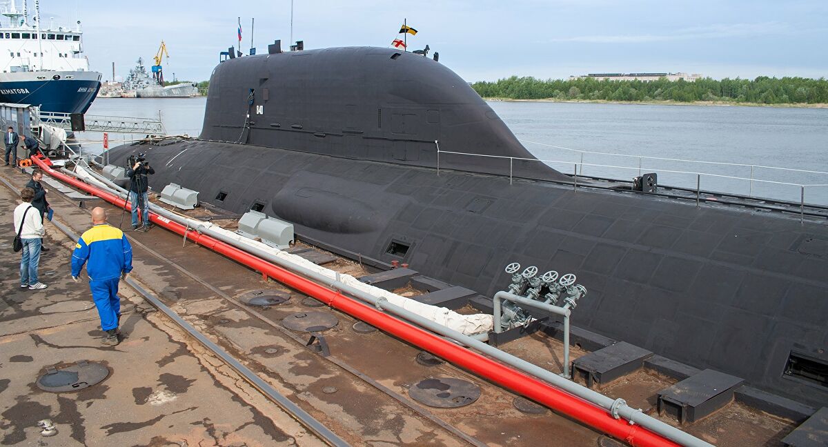 Rus Kazan denizaltısı Kalibr füzesiyle bin kilometre ötedeki hedefi vurdu