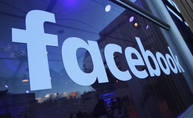 Facebook, kullanıcılara siyasi önerilerde bulunmayı kalıcı olarak durduracağını açıkladı.